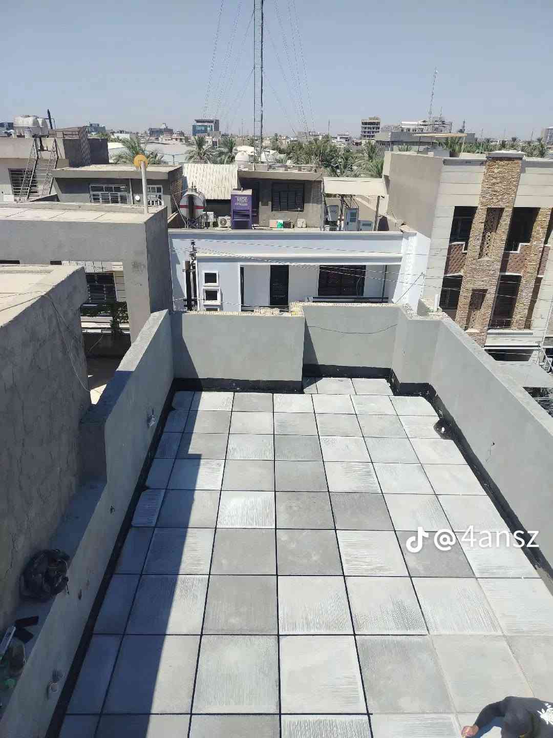 سلام عليكم
نشتغل انواع ماستك وقير وتصليح ماستك قديم نشتغل كل مناطق كركوك ***********

نص مكتوب في الصور:
- j@4ansz
- @ms65705
- @4ansz