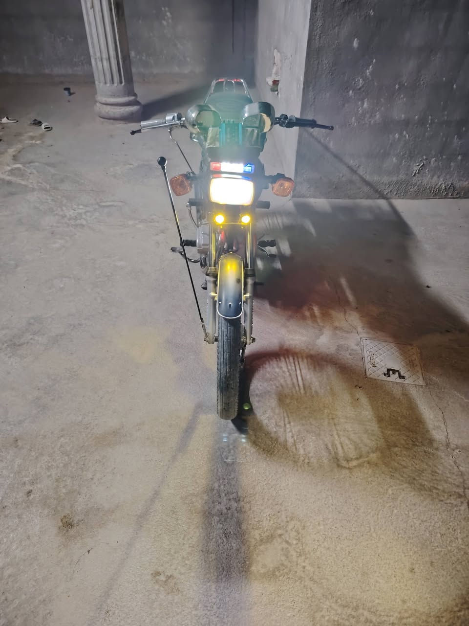 اربعه كير سعر ٣٦٥ محرك شرط لا صرف ولا بخار  تايرات وياله جدد نشاط فوول كهربائياته كله شغالة ام بي ثري شغال
ما تصرف عليه ربع مكان حويجة  ***********
