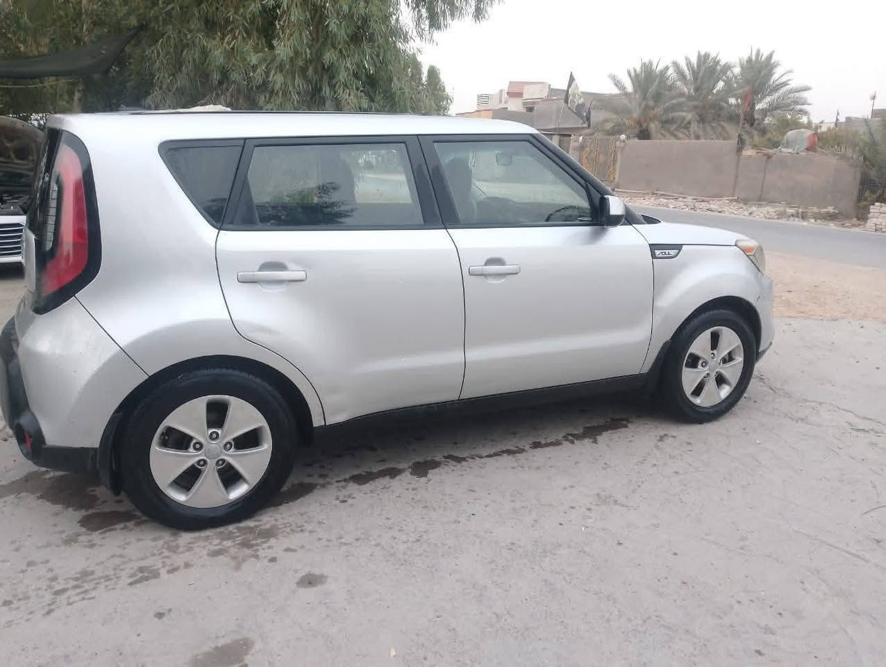 محرك 1600 gdi 
ضررها اربع قطع بدون دواخل
اللون سلفر فضي 
تبريد بحالة فوق الجيدة
حدادية جيدة 
باتري جديد 
تايرات جيدة 
داخل السيارة نضيف  لون اسود 
سنوية جديدة بأسمي رقم انكليزي 
محرك لا تبخير ولا تنقيص ولا دفانز 
السيارة مكانه بابل / مركز الحلة / *********** حلة, بابل
