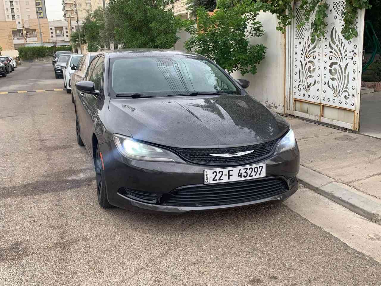 @highlight
سلام عليكم 
كرايسلر S200 موديل 2016 محرك v6 بدون حادث بدون صبغ امامي خلفي كله كبس ايرباكات كله شرط  كبس حدادية امامي خلفي كله جديد كير محرك  كهربائيات تبريد كله شرط سنوية رقم كله جديد بسمي حصرا دينار نقص مابيه اي كلوب بدشبول ميشتغل شرط تفحص كومبيوتر سيارة ميحتاج اي مصرف ربع دينار مصرف مابيه بلعافية الي  ياخذها سيارة جديده متقارن ويا وحدة الي دوم بصناعي و كلش اقتصادي يشرب ٧.٦ اب ١٠٠كم  أربع تايرات جديد 
سيارة بيه بس بارد باب خلف سائق و هلال جاملغ خلفي و بيها كارد شبر باب خلفي سكن
تحويل وكالة نفس ليوم
عنوان أربيل
للاستفسار ***********
سعر ١١٥ مجال بصيط

