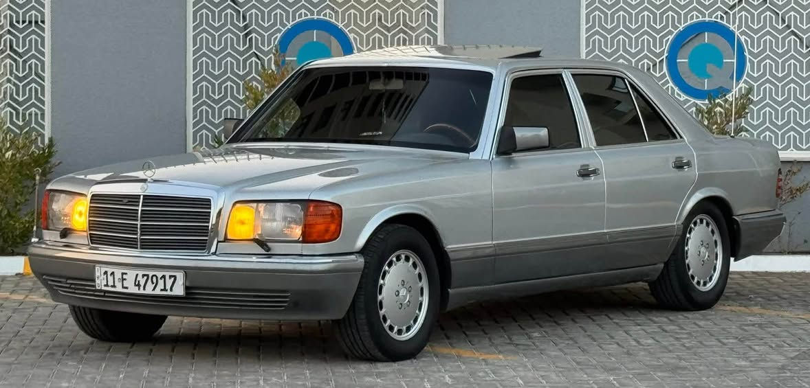 السلام عليكم للبيع سيارة مارسيدس 300 رئاسي موديل 1990 رقم بغداد انكليزي مشروع وطني تحويل مباشر سنوية جديدة مكينة وكير 300 كفالة سيارة ع وضع الوكالة داخل جلد تبريد ثلج حدادة تخم تاير كله جديد العنوان بغداد العبيدي السعر 105 
***********
