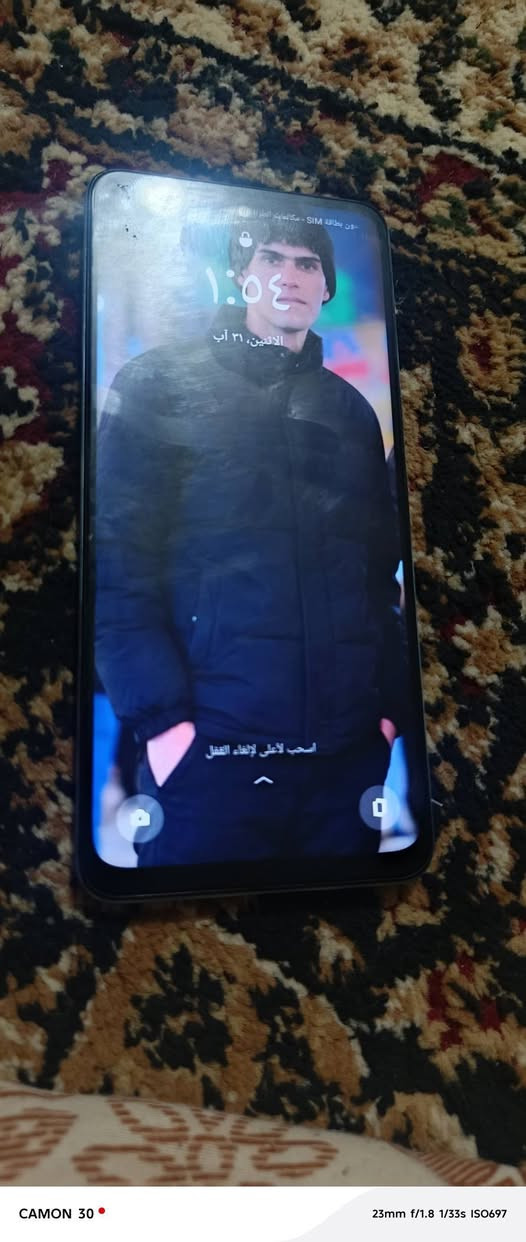سلام عليكم جهاز للبيع يخبل ذاكره128مناسب اسم جهاز A3Xتواصل***********
