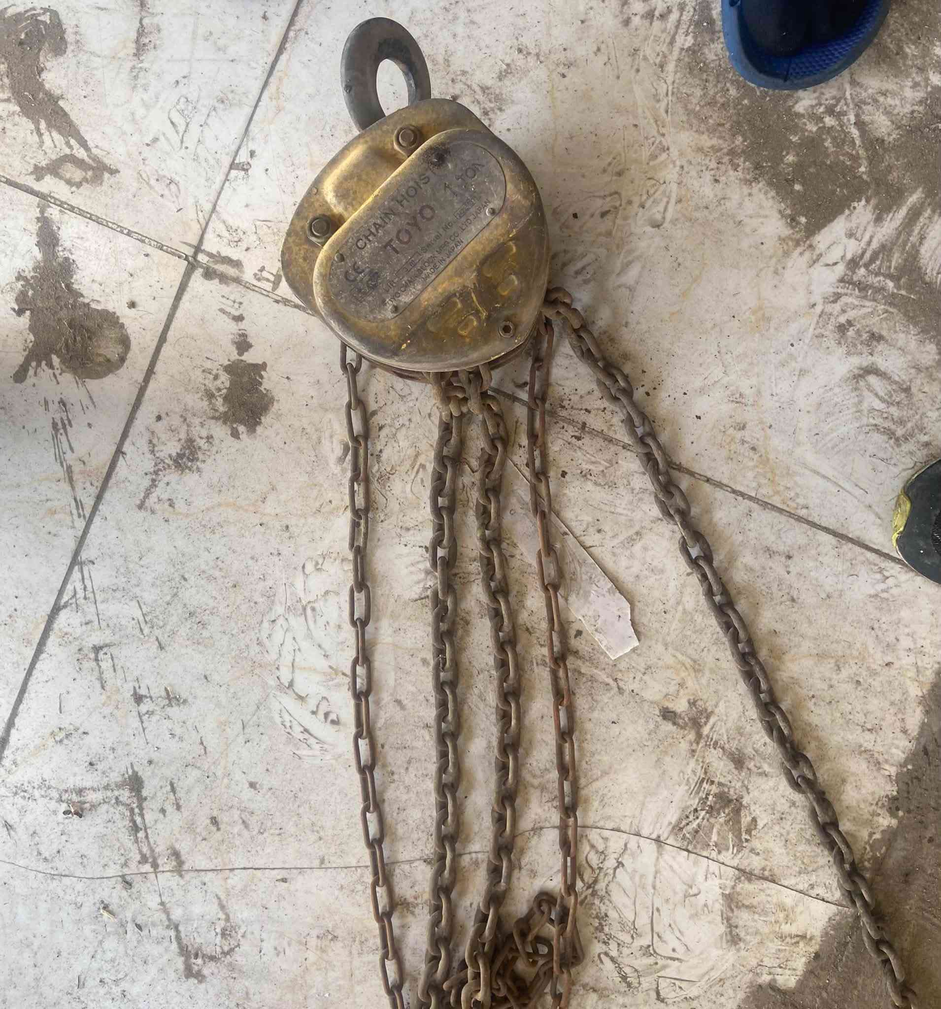 غراض مطعم لبيع
***********
