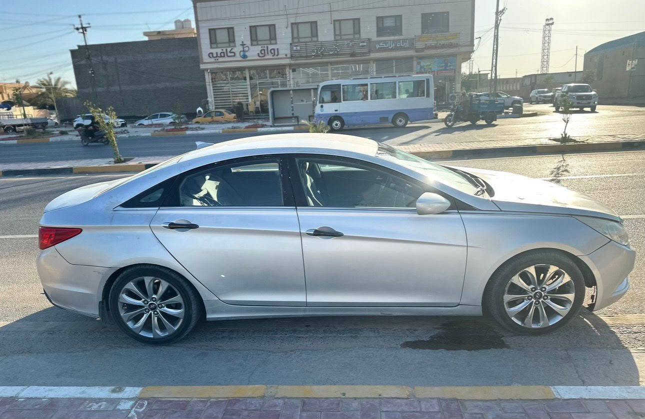 السلام عليكم سوناتا موديل 12 وارد امريكي مكينه 2400 بيه صبغ مكانت ثر جراد حدثه جوملغ وباب بدون دواخل حداديه خلفي امامي جديده كهربائية فول شغال تبريد تدفه تخم تاير مشروع وطني تحويل مباشر ابسمي سعر 85 العنوان كربلاء ***********
