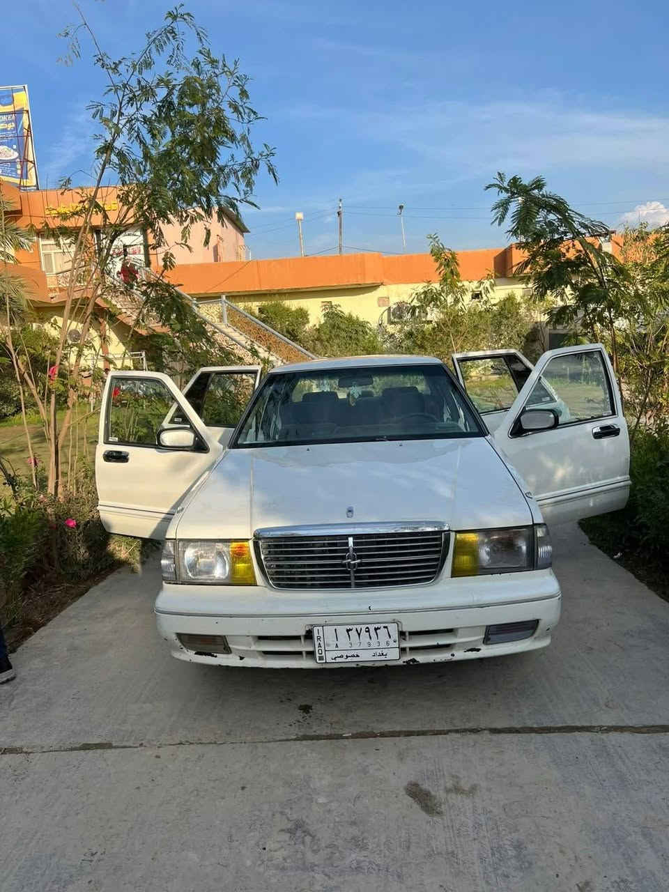 نيسان سدرك • ٢٠٠٢ • رقم بغداد