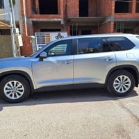 هايلندر هايبرد • XLE • ٢٠٢٤