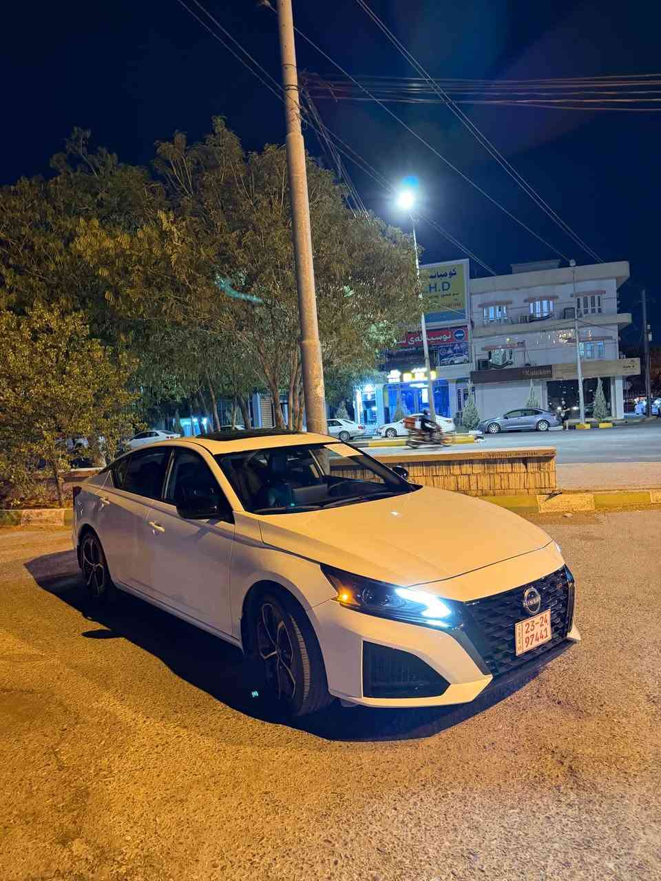 Nissan altima SR 2025
نيسان التيما SR PLUS 2025
محرك 2.5 دفع امامي مرغوب 
للون ابيض المرغوب
مواصفات SR plus معروفة
سلايد 
شاشة جبيرة
كشن جلد 
كشنات تدفئة
شاحن لاسلكى
رادارات 360’ درجة
ماشي 18 الف مايل
ربع جاملغ و وصندوق صبغ
بدون ارباك 
سعره ورقة(175) ومجال 
مكان السيارة كلار
للأستفسار اكثر
*********** كالار, السليمانية

