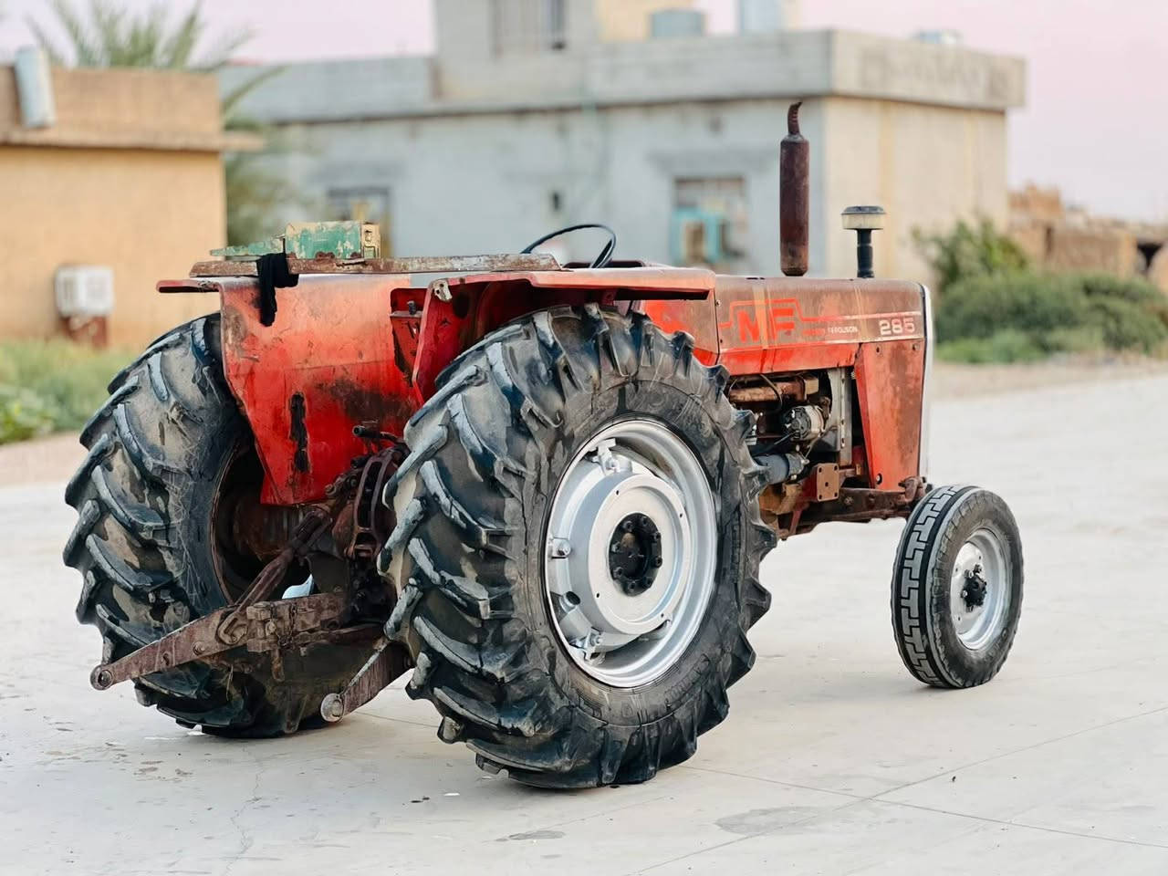 السلام عليكم مكينه فوركسن برازيل للبيع كله عل شركه فقط المحرك مجفت لابخار ولاصرف كهربائيات كله شقاله  الاستفسار عل الرقم ***********
