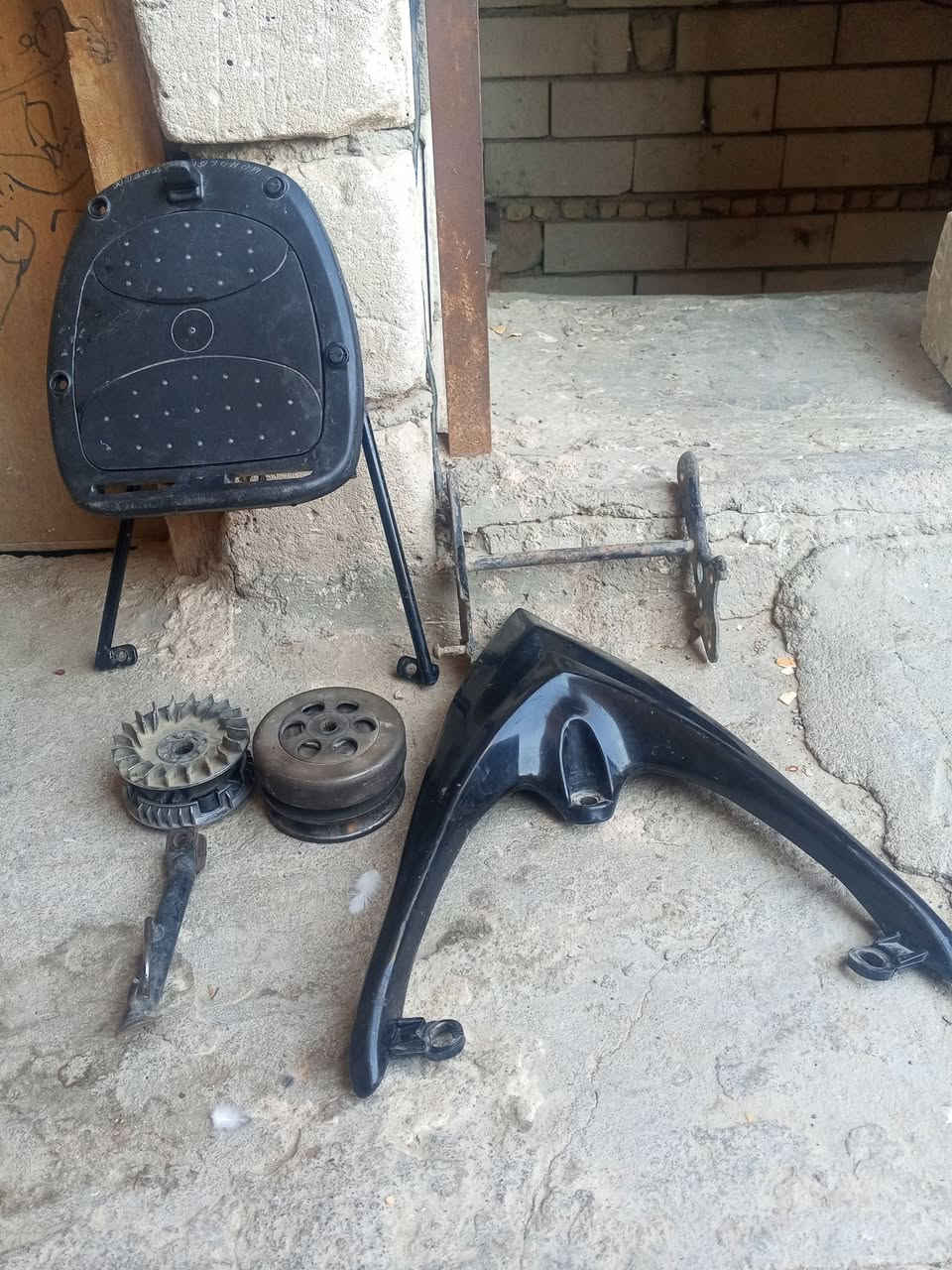 اسبايدر ، استانه صفح اصليه ، أكلچ خلفي، اكلچ امامي ،كاسحه، شيال بلادي ،
الشراي يراسلني خاص
