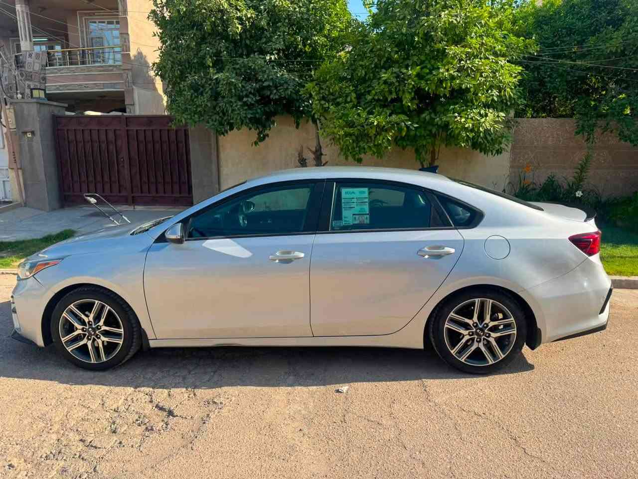 فورتي 2019  السيارة s
كير at المرغوب المحرك 2000 دوش 
ماشية 77 ميل  حادثها بنيد  وشوية بالجاملغ ومصبوغات يعني قطعتين صبغ الايرباك راجع سستم كامل 
كير ومكينة وصدر مكفولات  التبريد ثلج 
منضومة زنون اصلي
عليها ادامةكاملة 
السعر 118 ورقة 
مكان بغداد البياع 
***********
