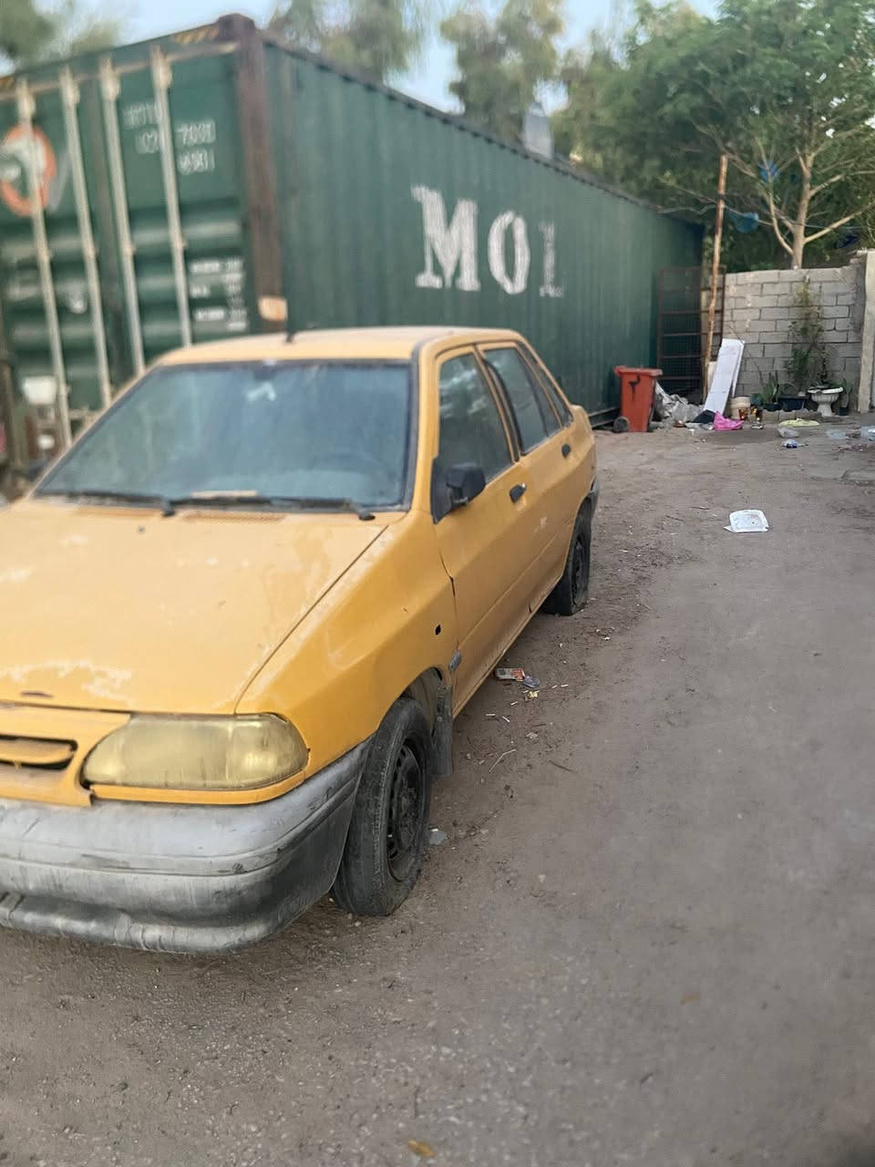 سياره سايبه للبيع مكينه كايمه شواطي مكفوله مابيه خياسات ابيعلك برميل او أربع تايرات الرقم ***********
