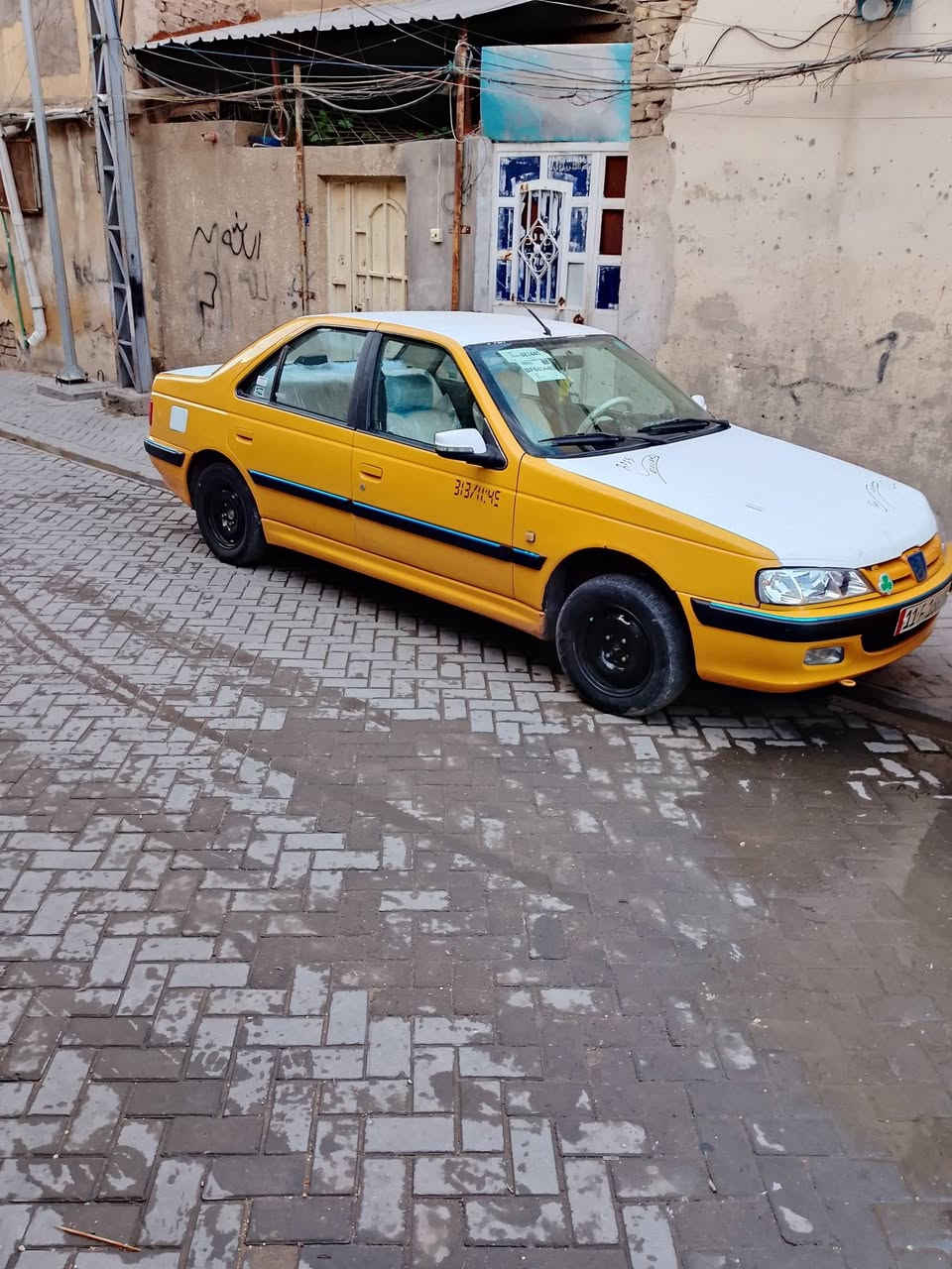ؤالسلام عليكم بيجو بارص للبيع سياره جاهزه من كلشي كبل لشارع تبريد تتفئه السعر 40ورقه ***********مكان بغداد مدينه الصدر
