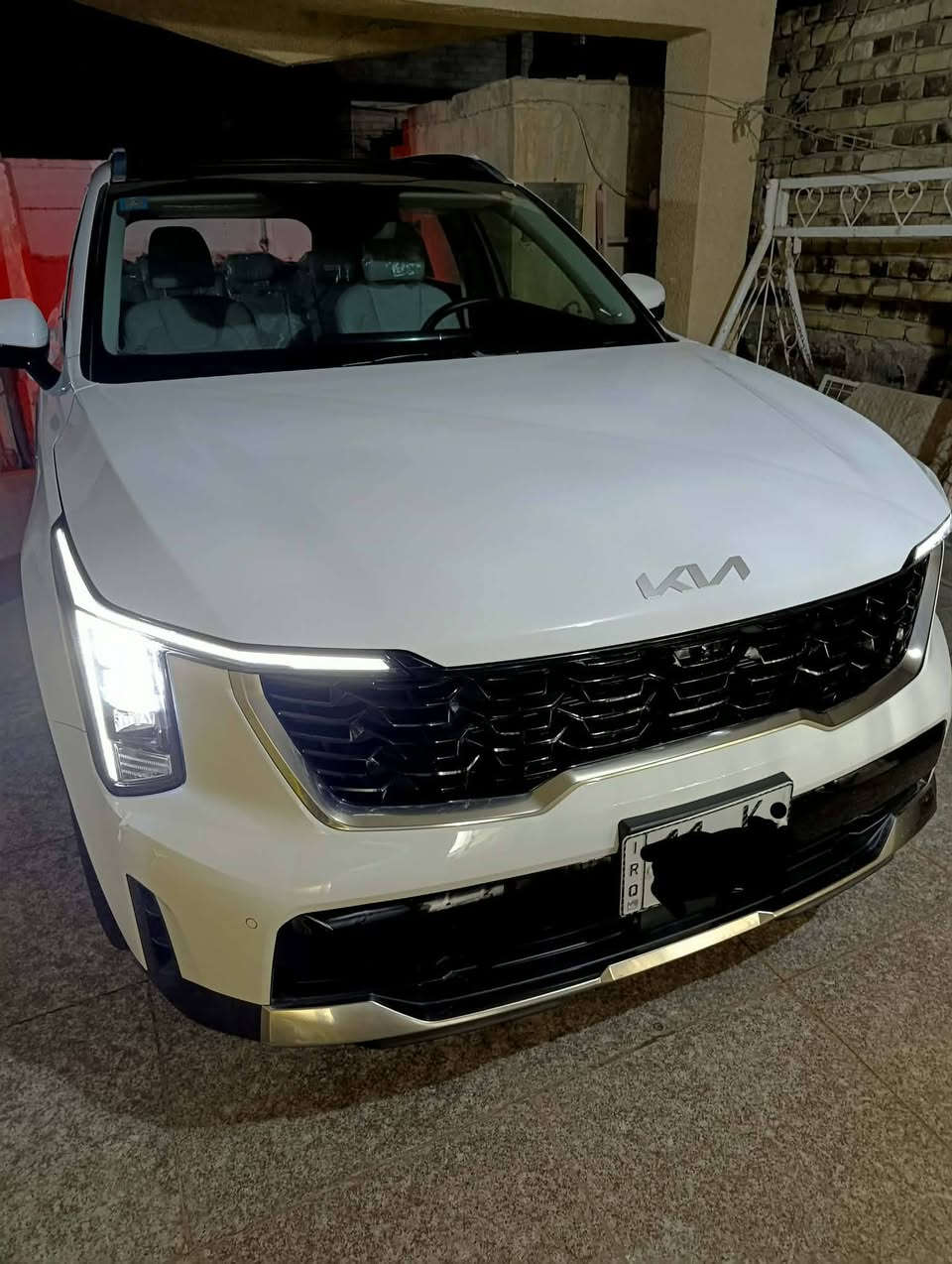 السلام عليكم سورنتو 2026 فول واحد على واحد  مواصفات السياره خمس كامرات كشنات كهرباء جنطه كهرباء ويل 20 محرك سته سلندر حساس امامي خلفي رادارات جانبية بصمه تتقدم وترجع عن الريموت ضمان الدولية رقم بغداد الدولي كشنات جلد داخل لون ابيض 
بانوراما كير ماوس هندبريك بصمه اوتو هولد درايف موت اربعة انظمه قياده تحكمات استيرن اريل افكيشن دبل لد امامي خلفي فول مواصفات  الدفئه والتبريد السياره مكفولة كفاله عامه ورقمها بغداد الدولي واخت الزيروووو

الاستفسار ***********
