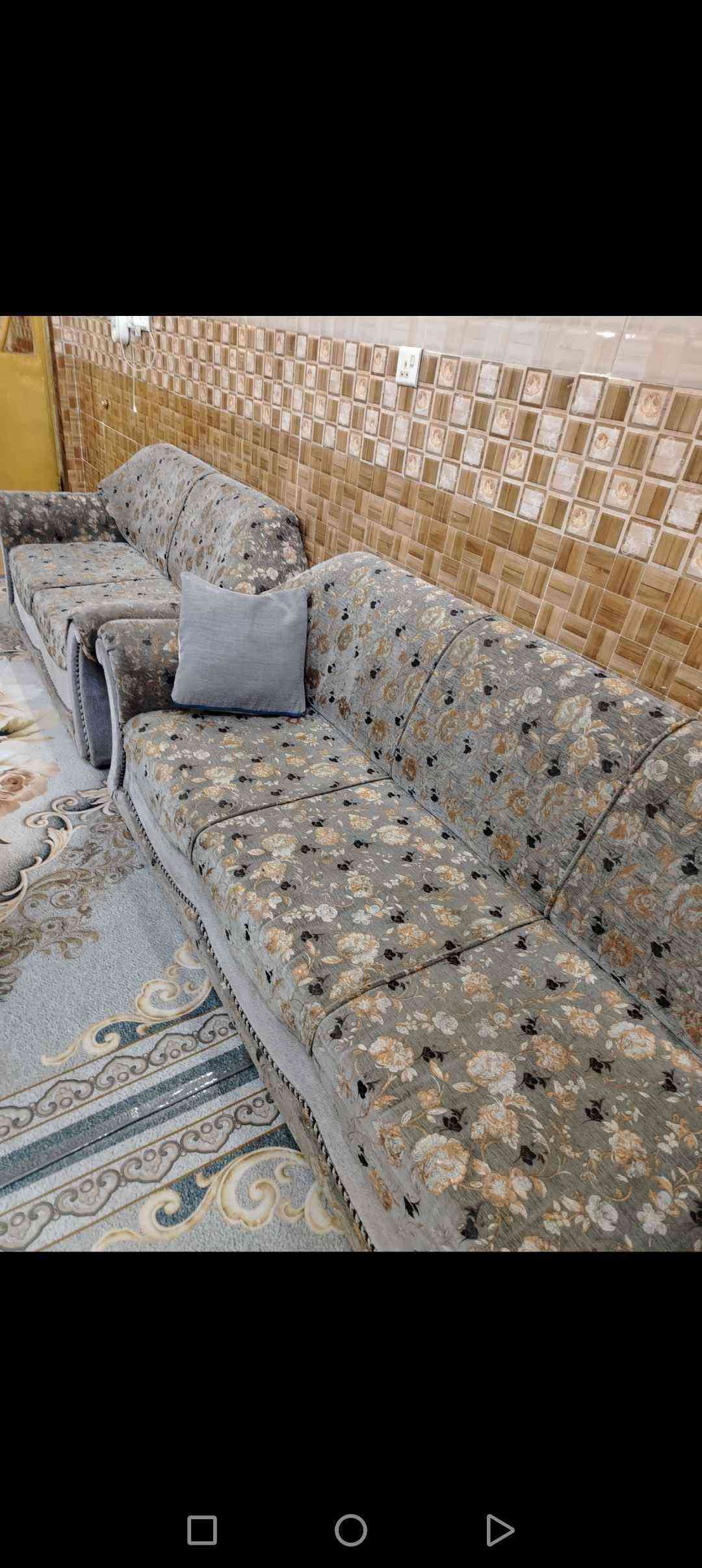 ديوان تركي • ١٠ مقاعد • نظيف