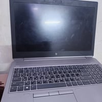 لاب توب • واتساب