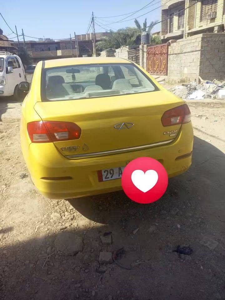 كير محرك بحاله جيده محرك بلادي كشنات  كهرباء تدفئه بلكشنات
تنته 
برده خلفيه 
لاضربه ولا صبغ مكفوله 
بيهه شويه خياسات مسويهن بيدي 

***********
شيري استرا 2014رقم واسط مشروع بغداد تتحول وين ميعجبك هزه وهيئه وغرامات ماصار شهر من مصفرهن 
يحتاجلهه بوش طبله وتايرات امامي ب35وبيهه مجال
