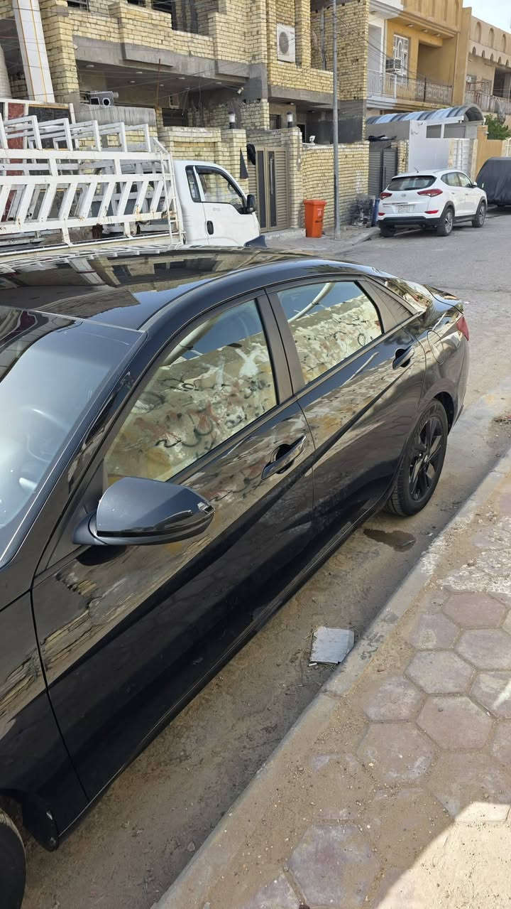 الانترا وارد أمريكي حادثها موضح بسونار موديل٢٠٢٢معوقين رقم بغداد لبيع ١١٥ وبيها مجال ***********
