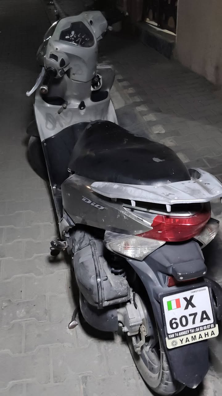 درجة ديو هوندا ياباني 140 درجة جاهزة وماناقصهة شي محرك اخرس كهربائية كلهة شغالة تايرات جديد طسه حلو ونكرة بكل وقت سعر 500 وبيهة مجال مكاني بغداد نهاية حي اور ***********
