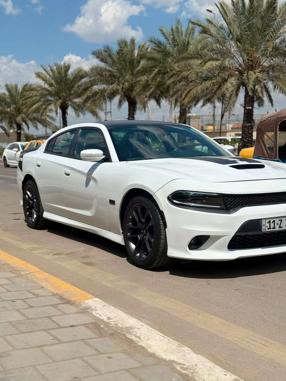سلام عليكم 
جارجر دايتونه موديل 2022 وارد امريكي صور الحادث بل منشور صبغ جاملغ امامي ايسر فقط السعر 235 ورقه بية مجال بعد المعاينه 
بغداد /الشعب /شارع الاسواق مركزيه
هـ/***********

