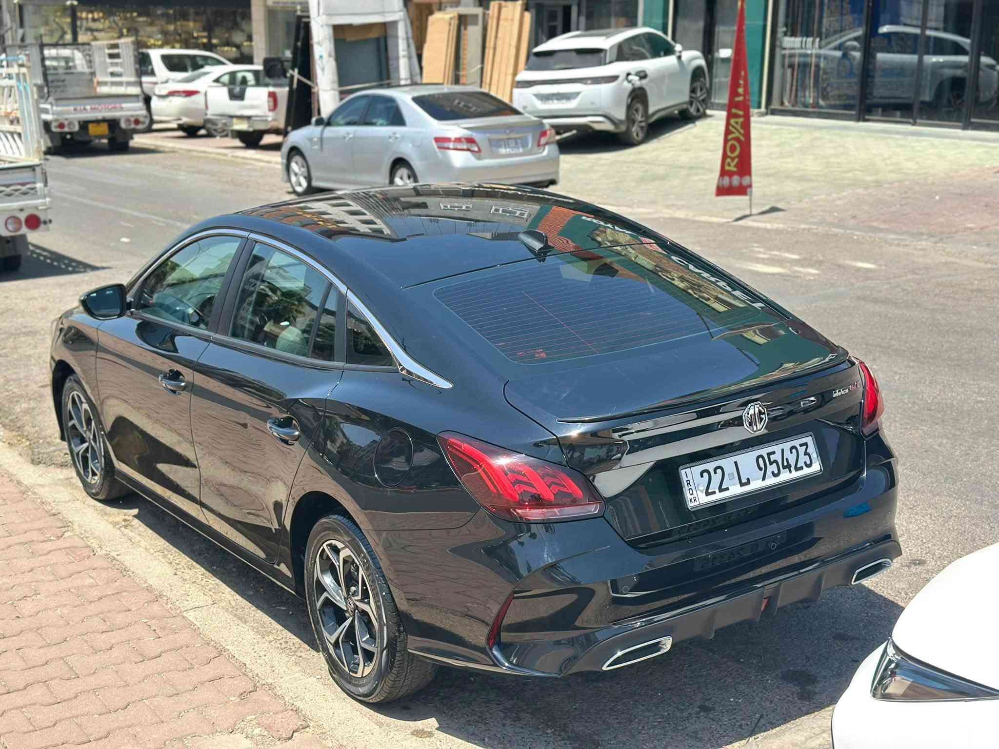 السلام عليكم
للبيع (MG) (GT) موديل (2024) فول مواصفات عدة الفتحة كير مكينة صدر امامي الخلفي كله ع وظع شركة اي نقص مابيها سيارة ماشية (47) الف 
سياره مكفولة فقط جاملغ سايق بي بارد الباقي مكفول كفالة عامة رقمها أربيل تحويل ثاني يوم عنواني بغداد ***********
