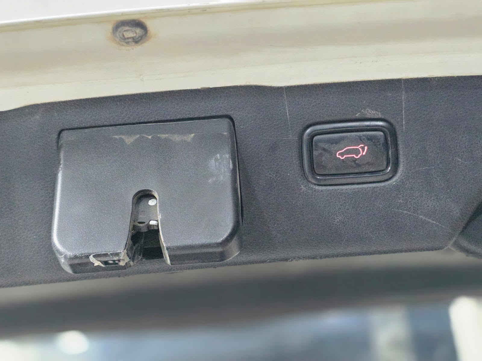 سورنتو2019خليجي 6سلندر رقم بغداد بسمي  هزة وفحص وسنوية ولوحات كلة جديد وبسمي السيارة فول موصفات الاخير بنورامة بصمة ابوب بصمة تشغيل سايد بريك بصمة جنطة كهرباء كراسي كهرباء كراسي تددفئة و تبريد بدل شباك شاشة وكامرة وحساس امامي وخلفي يدات نيكل شاير مري 7راكب 3 قطع تبريد وباقي الموصفات المعروفة محرك3500 كير ومكينة بلاديات بوضع الشركة ماشية 104الف حقيقي السيارة كفالة عاامة عدة مكانينPDR كد صبعين وباقي السيارة كفالة السيارة كلش حلوة وجديدة فابلون الشركة بعدة بيهة وجاهزة من كلش تخم تاير صدر امامي خلفي كلة جديد تبريد ثلج 
مكان السيارة بغداد المحمودية 
السعر237وبيهة مجال 
اي ستفسار ***********
ملاحضة:::: خلاف كلامي فلوس السونار اني ادفعة وكروتك اني ادفعهة
