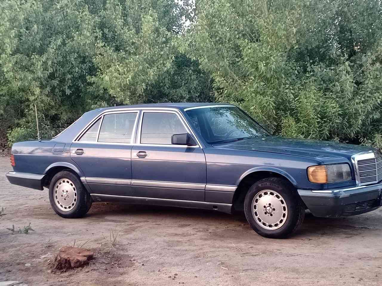 السلام عليكم 
جامبو 1984 للبيع 
كير ومكينه محور 3000 كفاله
تخم تاير جديد كهربائيات شغاله
التبريد بي ليك كمبريسر جديد 
رقم نجف  دولي بأسمي تريد مداور تريد وكاله
هزة جديده سنوية ل 2031 ما عليها غرامات
بيع نقد فقط بدون مراوس 
السعر 44 بيها مجال 
***********
متواجد فيس واتساب
