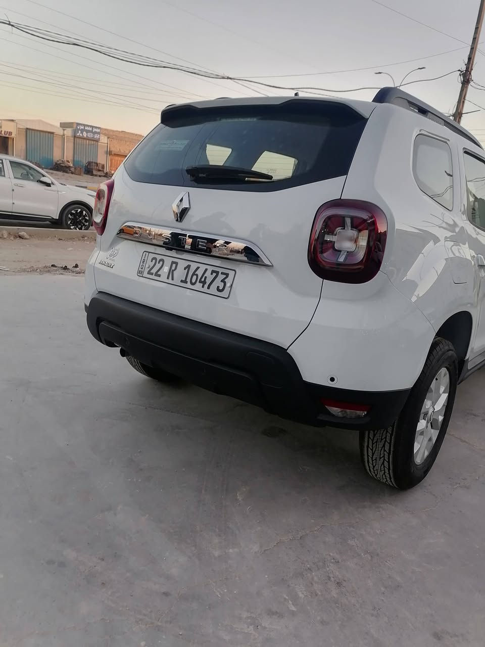 زيرو رينو داستر  موديل 2025
زيرووو ما ماشية 

ضمان لمدة 6 سنوات او 150 الف KM
من شركة رينو العراق 
ومكفولة السيارة كفالة عامة
 من الشخط وكلشي ملاحظة 
وحدة مابيها حرة السيارة

المواصفات السيارة 🟩
بصمة تشغيل و ابواب
محرك اقتصادي جداً
 وسريع ياباني من شركة نيسان 
كير اوتو + عادي 7 نمر ياباني من شركة نيسان
تحكمات استيرن جهتين 
وخاصية الرد على المكالمات
شاشة متعددة الاستخدام ابل كار بلاي واندرويد اوتو 
ومنفذ شحن سريع USP
حساسات خلفية وكاميرا خلفية
قطعتين تبريد والتبريد مالتها ثلج 
متعدده انظمة القيادة eco +normal 
داخل ابيض لونين ويدات نيكل
لايتات زينون + كشاف ضبابي + هالوجين
سيارة عالية عائلية وشبابية  وكلش مرتبة 

🛑 
عنوان السيارة الديوانيه 
رقم الهاتف
 ***********
