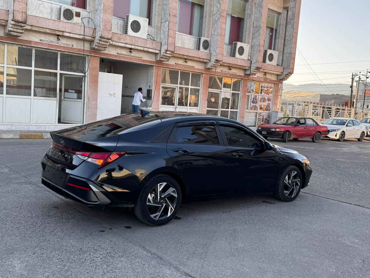 النترا • ٢٠٢٥ • ثلاث قطع صبغ