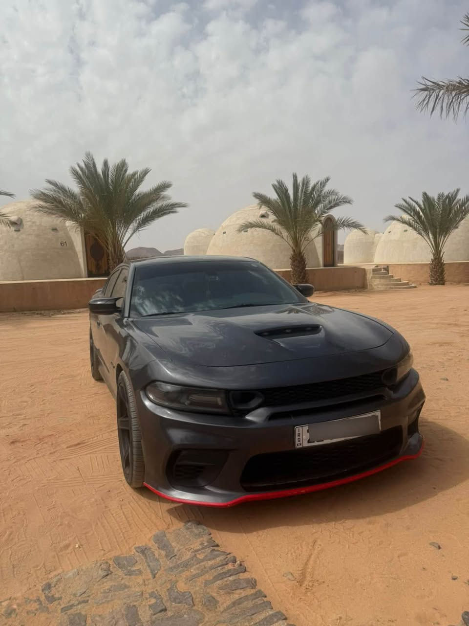سلام عليكم
دوج جارجر للبيع   2020 rt  

حجم المحرك : v8 5.7L

ماشيه : 54 الف

#المواصفات : سوبر تراك باك

1: فتحة

2: لدات متغير 

3: كشنات حضن + كشن السايق كهرباء

4: كشنات جلد

5: حساس خلفي

6: كامره خلفيه

7:شفتات ستيرن

8: تشغيل عن بعد

9:شاشه كبيرة

10: تبريد قطعتين

السياره ضررها جاملغ خلفي فقط بدون ايرباك 

رقم سليمانية بأسمي 

تخم تاير جديد ويل جديد حجم 20

مكان السيارة : اربيل

للأستفسار: 
***********

نص مكتوب في الصور:
- عمان 6:05 م