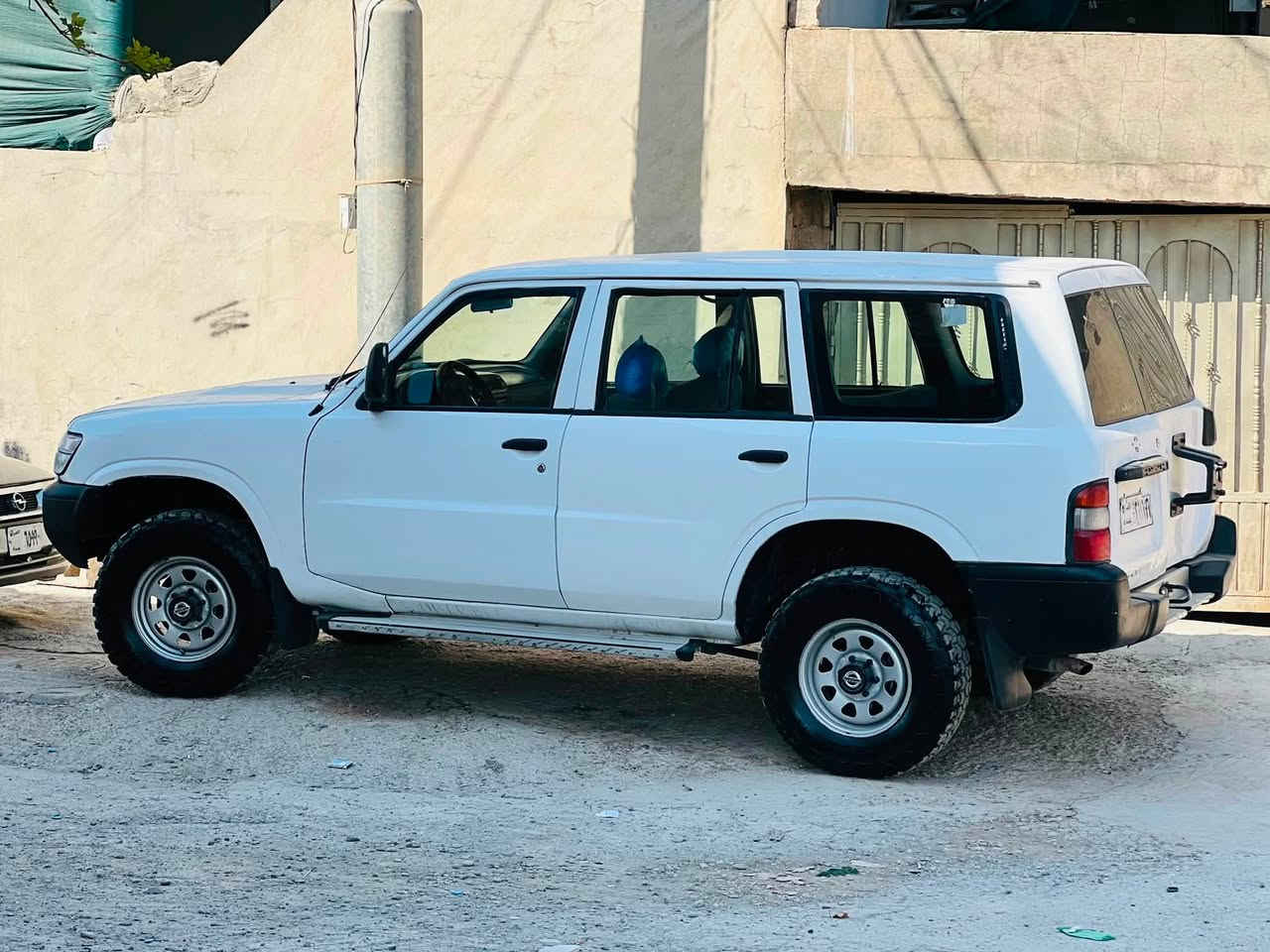 تەنیا فرۆشتن ٢٠٠١کوئیر ئاڕم پلاستیک سلئمانی٦٥$گەلا )پئشوو دوای کەپسە گئروو مەکینەو ئەکسلوو دەبڵ ئەکسل بەشەرت تایەی لۆک  ناو گئچی کامل ئیش ئەکات زۆر زۆر بەهەلمەتە بەچوار دەورا جئ جئ بۆیاغی هەیە ناوچەوانی سەقفەکەی کەمئ بۆیاغی هەیە بەس وەر گەراو شان داداو نیە ***********ئەدمینی گوڵ 🌹🌺🌹
