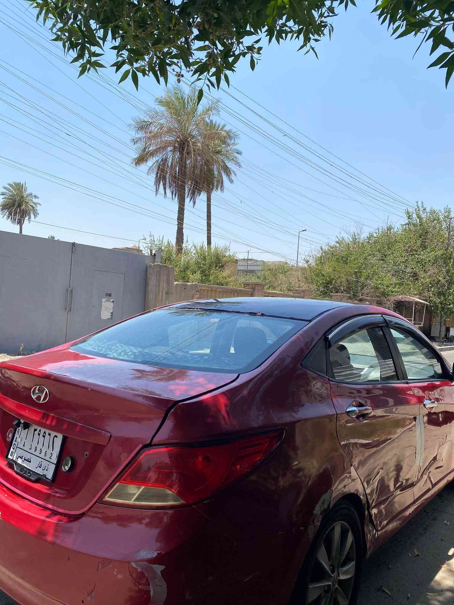 بيع مستعجل ( اكسنت ٢٠١٥ ) 
السيارة خليجي
فول مواصفات ( فتحة سلايد _ اشاير مري _ تحكم ستيرن _ كاميرا _شاشة ) 
السيارة مصبوعة عام 
وبيهه نقوصات بسيطة 
حادثهه ذني بابين وجاملغ موضح بلصورة 
رقم ذي قار مشروع وطني تحويل ثاني يوم بأي محافظة 
السعر : ٥٨ ورقة وبيهه مجال
للأستفسار  : *********** 
بي واتساب
