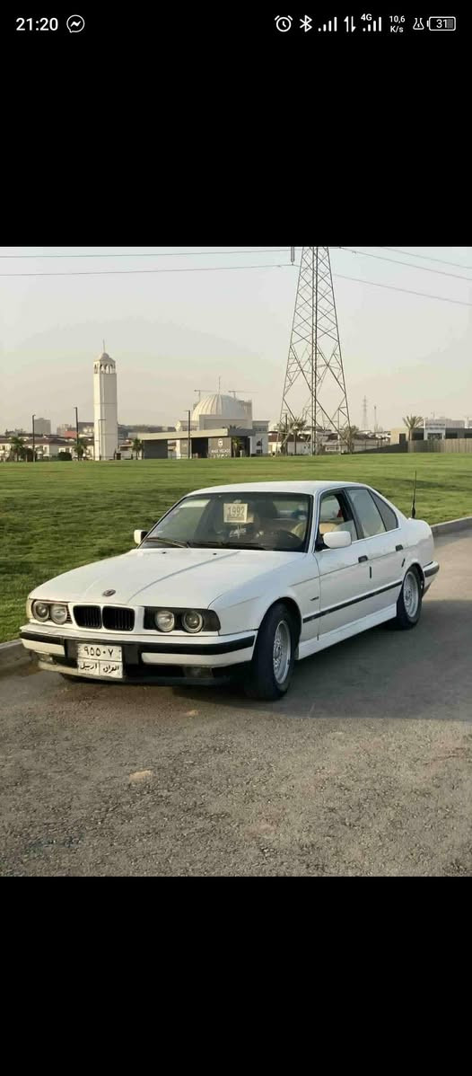 بۆ فرۆشتن
بیئێم 1992 مەکینه 520 گێڕ عادی
سبوغ بیلادی یەك پارچە سبوغ ناو غورفەی جلدی سپی
تا یەکانی نوێنه تازە بۆم بەستاوە
لایت ئەلقەو زەڕبی ناو ڕەش
تەبرید لەگەڵ سویچ + دوگمەی AC تایگەری بەسەردا ڕژاوە لەکار کەوتوە
مەکینەی کەوەری لەحیم کراوە ئاو نەقس دەکات

نرخی 38 وەرەقە و معامەلەی برایانه
شوێن هەولێر 

ژمارە مۆبایل *********** + ***********
