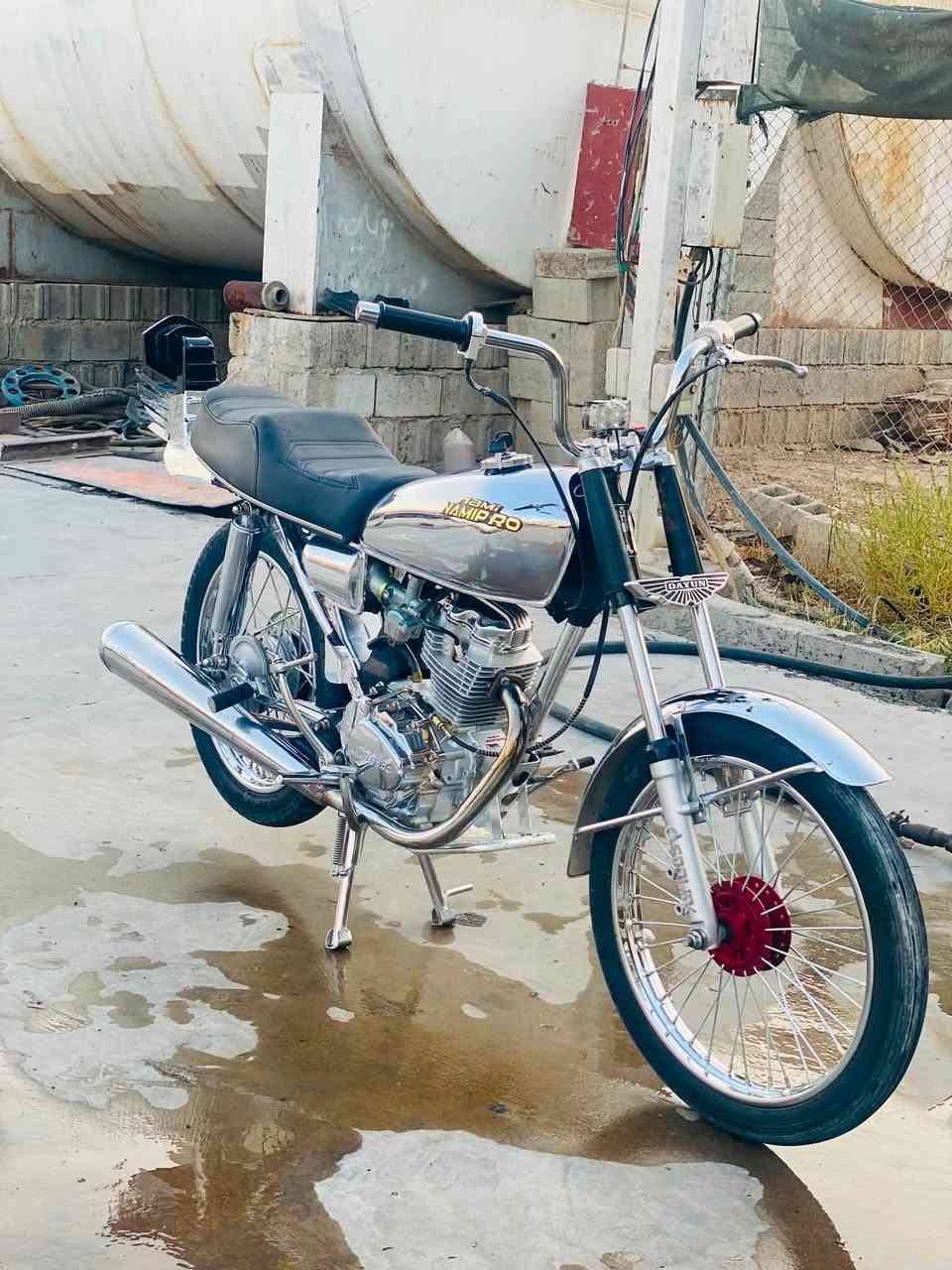 سەرەتا بەناوی خوا
ئەم ماتۆڕەمان هەیە بۆ فرۆشتن نامیتۆپڕۆ بەشەرتی هەمو شتێک تایە بۆ تایەی بەشەرت ماشاللە ماتۆڕەکە نمونەیە لە جوانی بەقوەتە مەکینەو شانسیشی ٢٠٢٥شوێن سلێمانی نزیک ژاڵە سعر٦٥٠ 
***********
