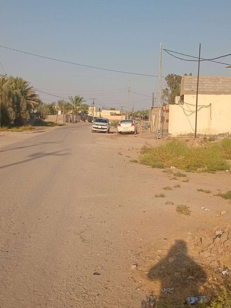 هيكل  للبيع  مساحة ١٠٥ واقع حال ١١٠   بتلو رفت 
العزيزية الخماس شارع الرسول قرب المدارس وقرب حسينية اولاد فاطمة ع رابع بيت ع شارع  
# السعر 15 وبي مجال قليل 
***********
