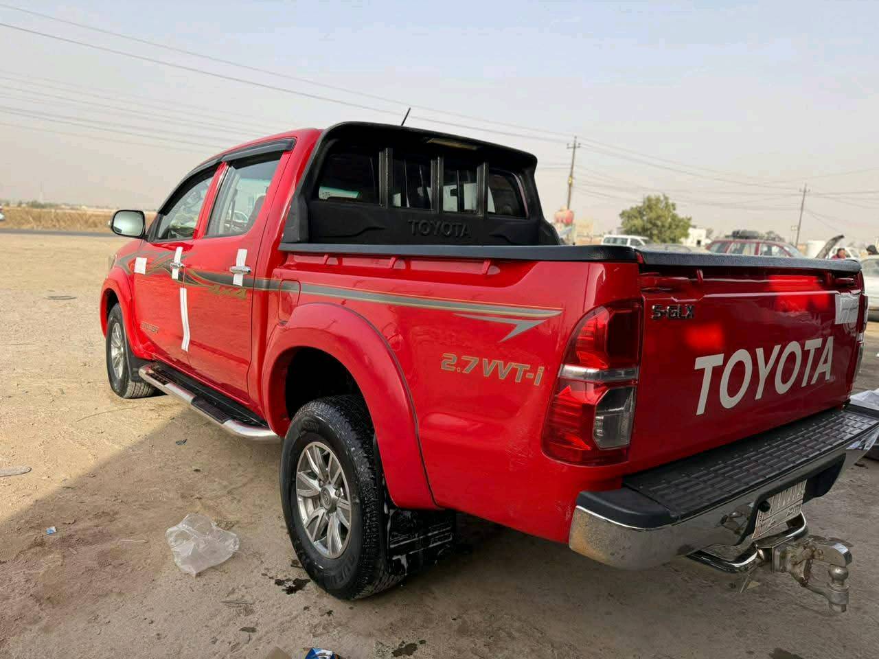 سلام عليكم للبيع نوعTOYOTAمكفوله كفاله عامه اوتماتيك محرك كير جديد رقم واسط نكليزي بسمي تبريد ثلج 🥶 وتدفءه سدر جديد تايرات جدد محرك جديد كير جديد بيه بارد ربع اصبع ب جاملق وبنيد سعر200 رقم الهاتف***********
