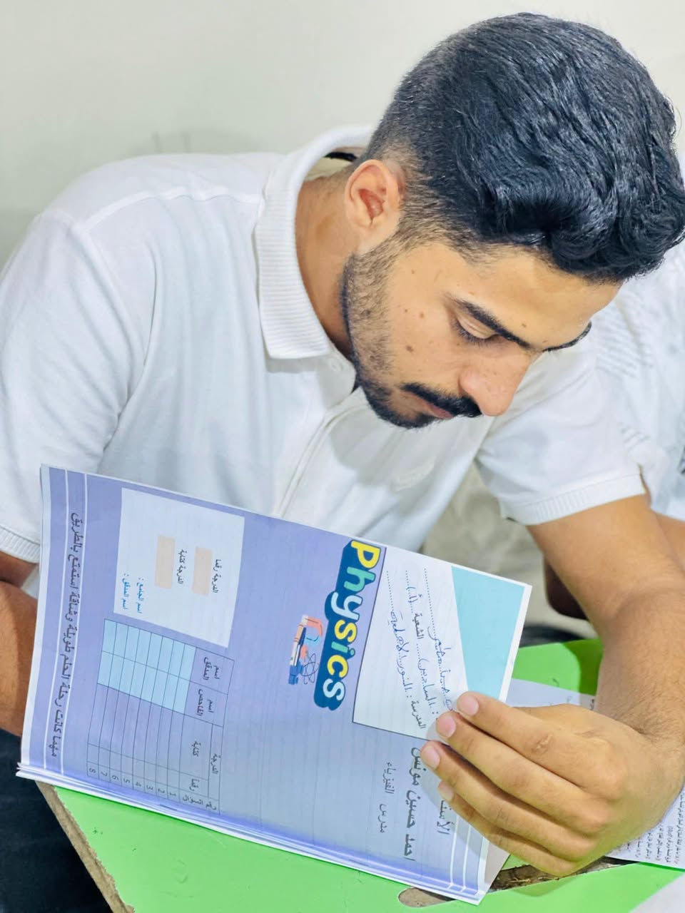 ❇️ التسجــــــــــــيل مستــــــــــــــــ2027ــــــــــــــــــــمر 
لجميع المراحل الدراسية ( من الاول المتوسط إلى السادس العلمي ) 

🔷 تخفيــــــــــــــض بنسبة مميزة حسب المعــــــدل 
 🔷خصم للأيتام و عوائل شهدائنا الابرار  
🔷 اقساط شهرية مخفضة
🟣برامج علمية وترفيهية زيارة المراقد الدينية 
🟣الطلبة الناجحين من النور  لهم تخفيض من جامعة العيـــن العراقية

🛑 تتضمن المدرسة 
🟣 بناية نموذجية 
🟣صفوف وقاعات دراسية مكيفة
🟣مختبرات علمية مجهزة بالسبورات الذكية 
🟣 كاميرات المراقبة 
🟣استخدام الوسائل التعليمية الحديثة 

🟢 في إطار مبادراتها الإنسانية المستمرة ،قبول مرضى السرطان (مجاناً ) 

#مدارس_النور_الأهلية_النموذجية مستقبلك في ايدي أمينة
#تميزنا_فارتقينا

#معا_نصنع_المستحيل

نص مكتوب في الصور:
- PHOTOGRAPHY | 10yyv علوش الاردبيلي