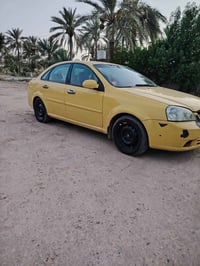 اوبتره موديل 2006سياره جاهزه وخير من الله كفاله من الضربه عده طخه جامل...