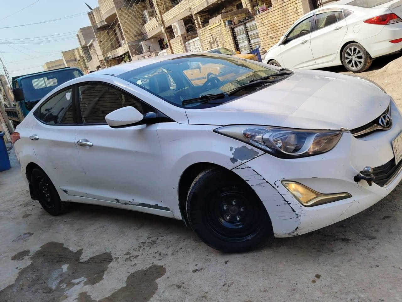 سلام عليكم 
النتر ٢٠١٣ خليجي مكينه ١٦٠٠ دوش كير ومكينه مكفولات تبريد ثلج منضومه جديده كلها تخم تايرات جديد مشروع وطني سياره بسمي ثاني يوم احولك 
السعر 92$ 
مكاني بغداد الامين الثانيه 
***********
***********
