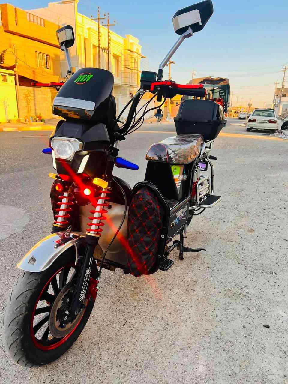 جبلي كوريه ام ار انتاج 25
نضافه فول استخدام قليل 
6 بطاريات ع الفحص 
جهاز نذار مانع السرقه 
دبل بصمه دبل اسويج  
السعر 600 وبي مجال 
***********
‭***********

