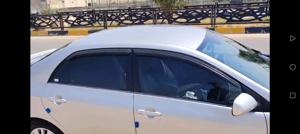 سلام عليكم 🚗 للبيع تويوتا كورولا موديل 2013
السيارة نظيفة ومرتبة، جاهزة 
📌 الموديل: 2013
📌 الممشى: 100000 الف
📌 المحرك: ١٨٠٠ دوش
📌 الفحص: كلين بدون ضرر 
💰 السعر: ١٣٥ بيه مجال
للاستفسار والتواصل: *********** (***********)
