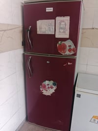 ثلاجة • للبيع