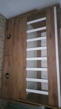 سرير اطفال • قابل تفاوض
