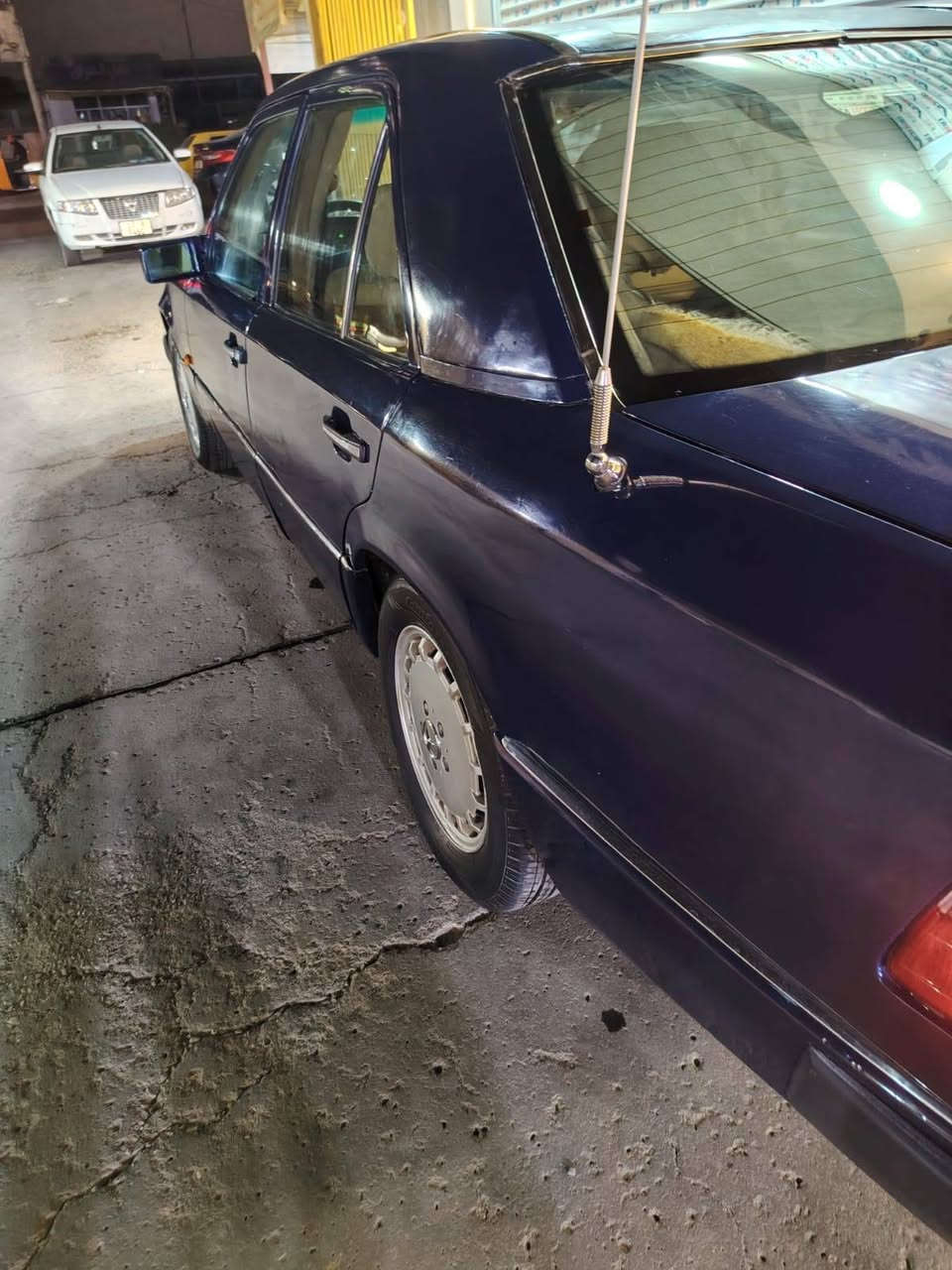 سلام عليكم مارسدس دب موديل 92 رقم بغداد مشروع وطني مكينه 3000. vvt تبريد وي سويج حداديه جديده تخم تأير كهربائيات كلها شغاله سياره مال جناي ماتصرف عليه ربع تفاصل ***********
