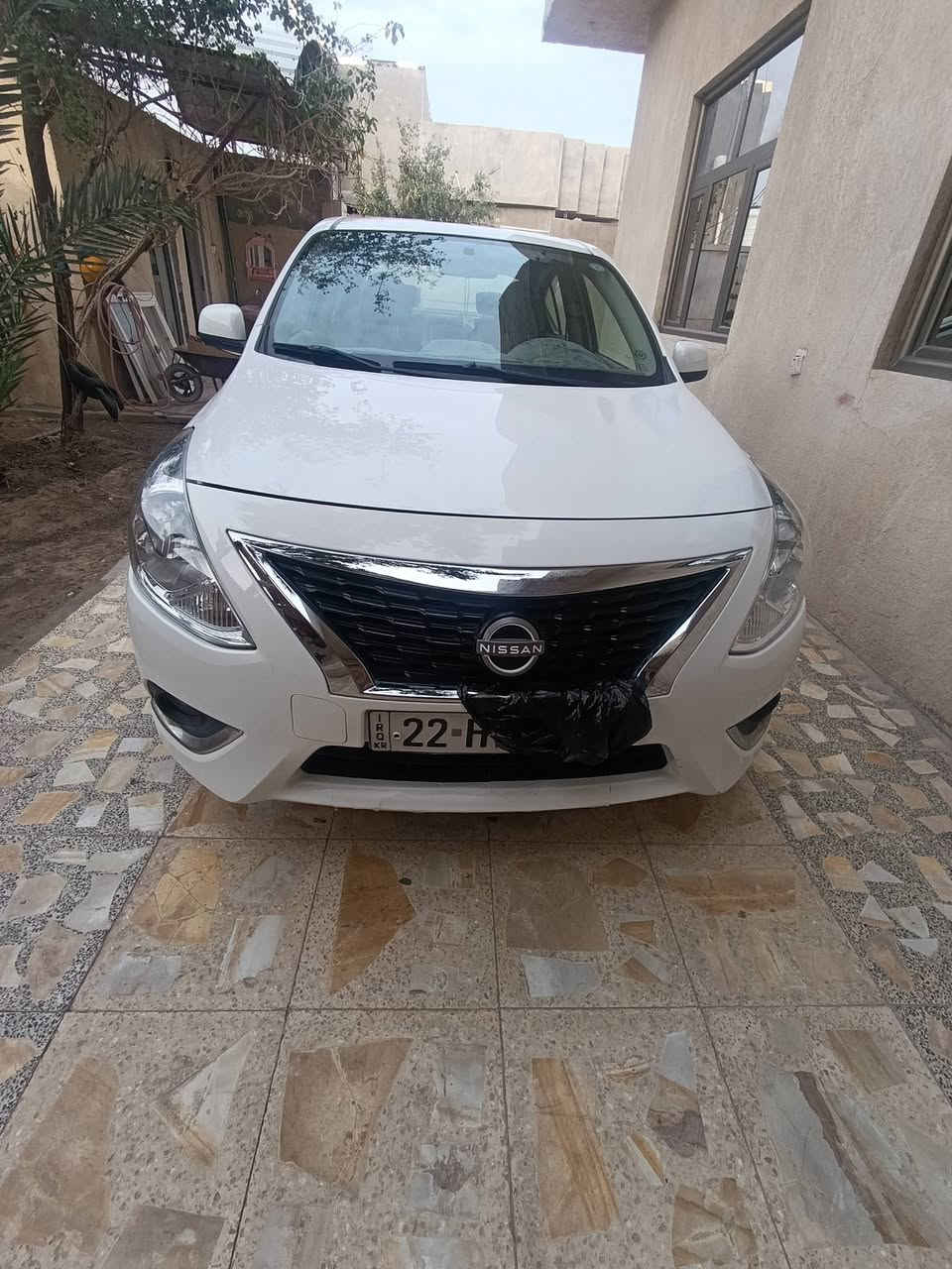 سياره نيسان سني موديل 24 رقم اربيل بأسم شركه مكفوله من الضربه والصبغ السعر 120المكان البصره الزبير شارع الشعبيه الرقم ***********
