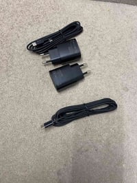 شاحن USB-C • شاحنتين