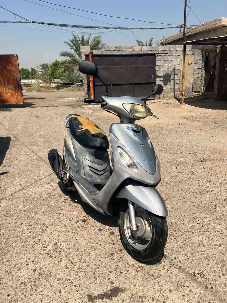 سلام عليكم شباب عندي دراجه ماكس منغولي كلشي بيه بلادي اي شي بيه بلادي وماامفتوحه أصلن تجي تفحص براحتك واليعجبك هم السعر 650وبيه الرقم بيه واتساب ***********
