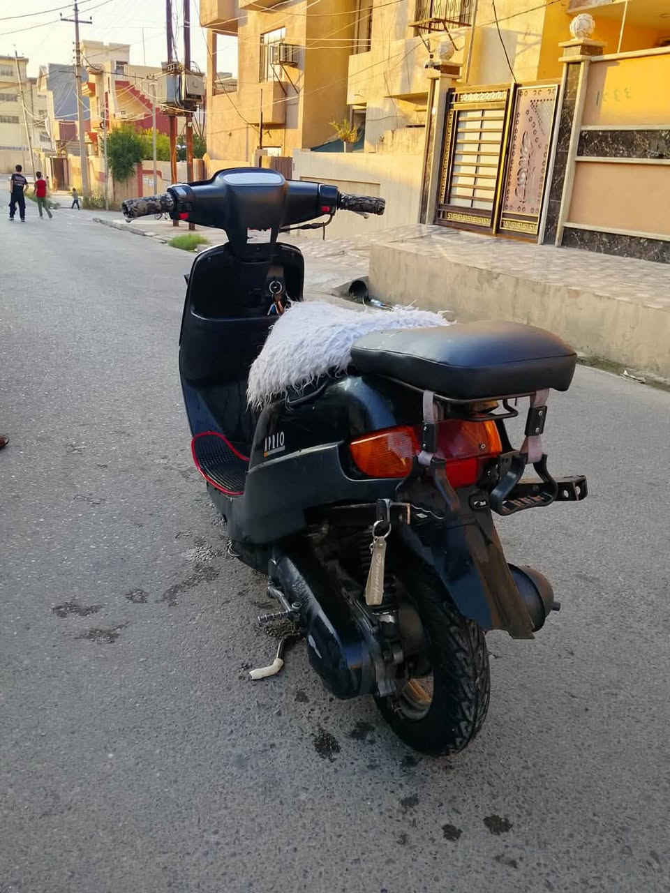سلام عليكم
للبيع ماطور بوتين فول نضافة كلو شغال سلف اشاير هورن لايت الكزوز بدلتو جديد بي شلعة نار المكينة ما مفتوحة ابد وصوتها ناعم شاصي شرط لا لحيم ولا شي  تجي وتفحصو  السعر  380 وبي مجال حك الجية
مكاني موصل الزنجيلي 
*********** رقم اسيا وبي واتساب

