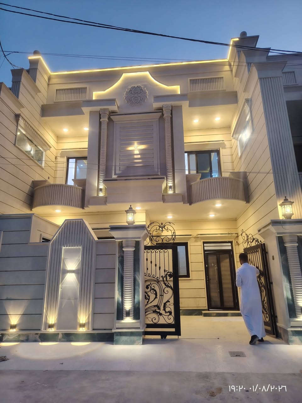 السلام عليكم
وفرتلكم دور سكنيه 2
تكريت الديوم 🏠 
التصنيع  
مساحه كل دار  
150متر🏠 
7ونص نزال 20
يتكون كل دار 🏠 
من استقبال 🏠 
مطبخ 🏠
 مجاميع صحية 🏠 
مناور 🏠 
صاله وصطيه 🏠 
غرف نوم 4🏠 
سطح شتايكر 
الواجهة #حجر حلان 
سحب مغربي 
للاستفسار الاتصال على الارقام 
***********
او مراسلة الصفحة
