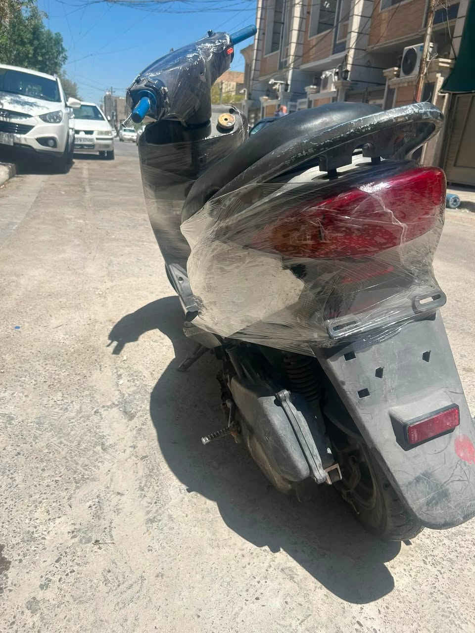 دراجه بريز ١٤٠ للبيع ..
مكينه ناعمه 

اكسل مكفول 

شغاله شلعه ومعدله كلش حلو

كلجات امامي خلفي جديد 

سلف هندر شغال فقط باتري نقصها 

أبيع كوم حديد وصف اقرى ولتعبنا وياك وجزاك الله الف خير 

السعر 300 الف 

مكاني حي جهاد المخابرات 

لتواصل ***********

***********ثاني
