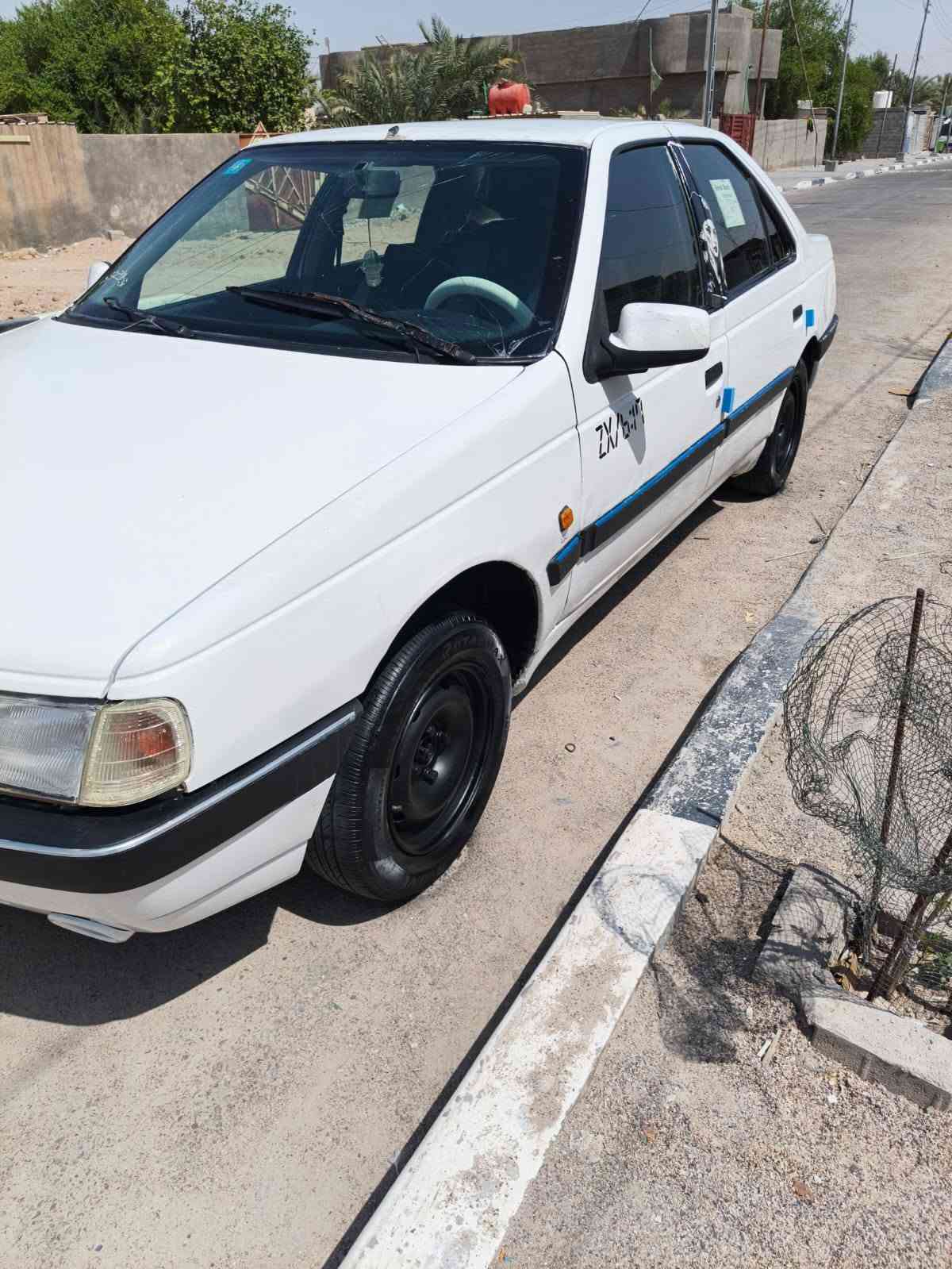 بيجو 405 مديل ٢٠١٢ سياره جديده وجاهزه مكينه كير حداده تبريد تخم تاير
رقم بصره دولي سنويه جديده السعر 28 مجال بسيط 
مكاني البصره الزبير ‏‪‏‪‏‪***********‬‏

